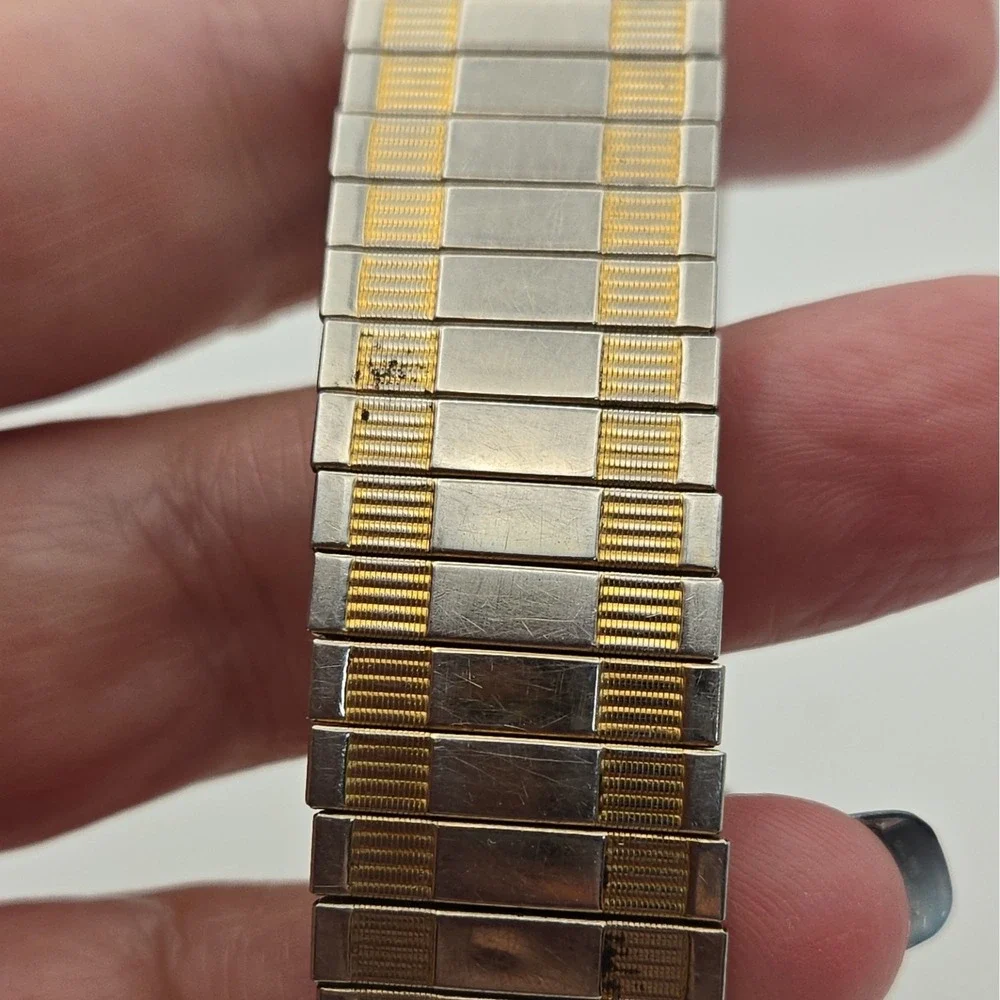 Helbros 87161/2 Quartz Day/Date Octagon Two Tone,Stretch Band Mens Watch. *READ*